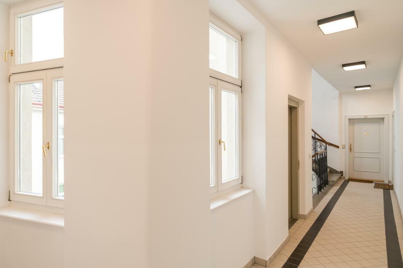 Stadlau Live Apartments by ichbucheAT Wien Exterior foto